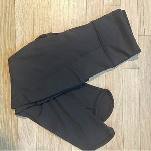Athleta Black Capri Leggings